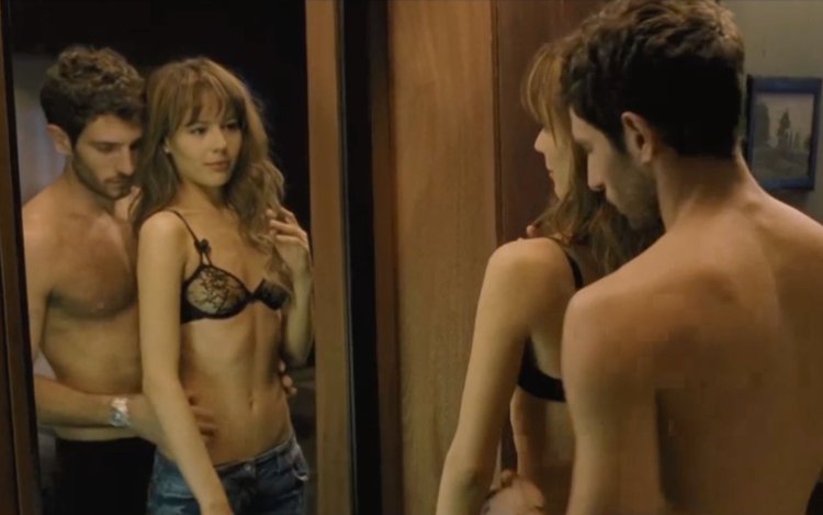 Bunker 2011 Clara Lago