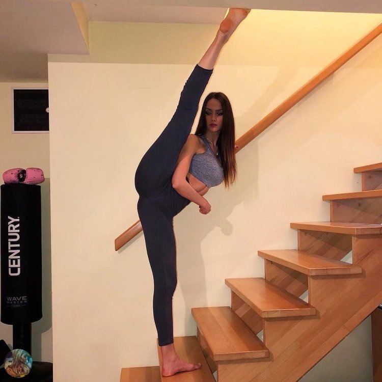 Sara Damjanovich twine