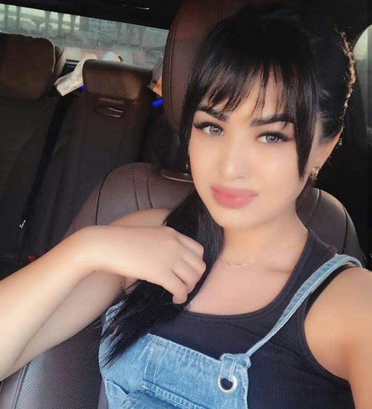 Kare with kizlar rasmi