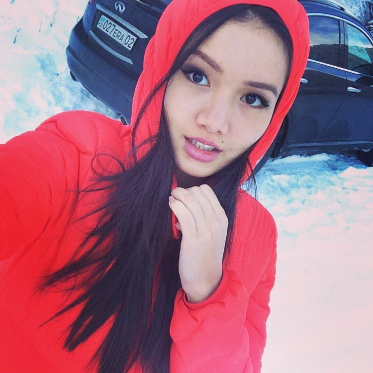 Beautiful Kazakh girls