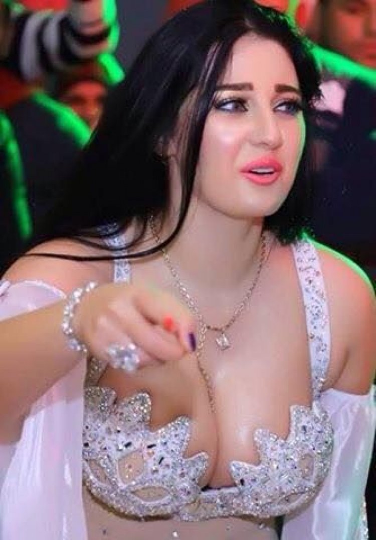 Sofinar Grigoryan dancing