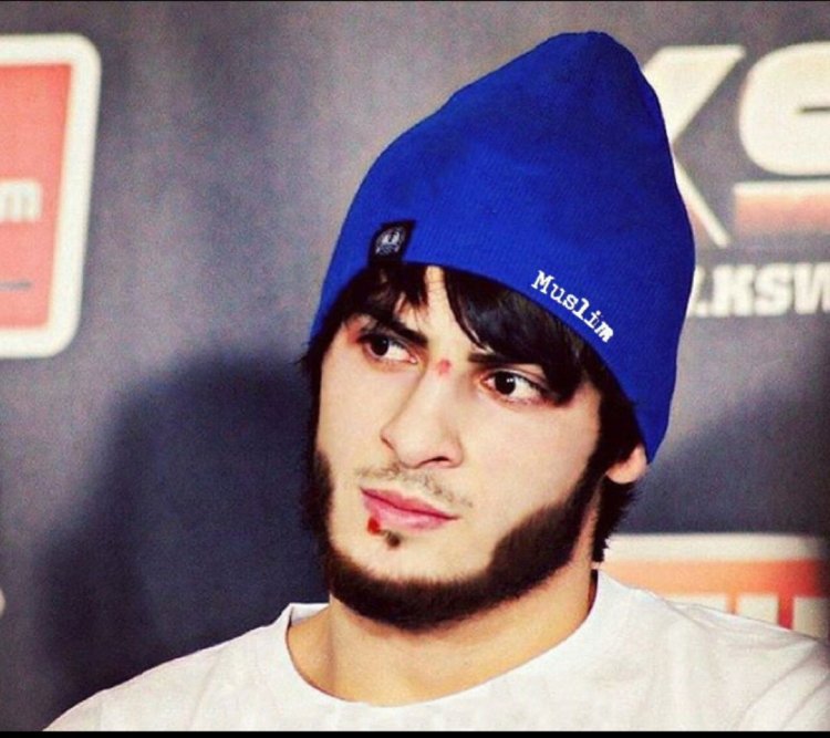 Anzor Azhiev fighter