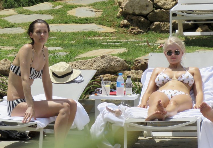 Ashley James photo ICLOUD