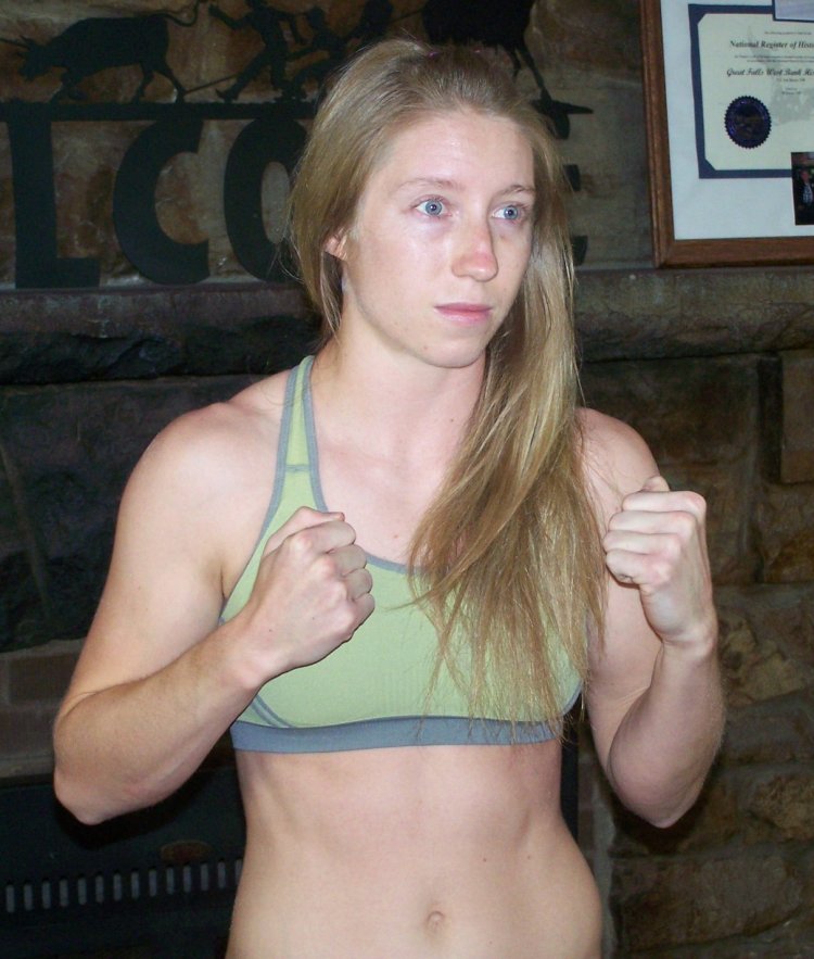 Cassie Robb MMA