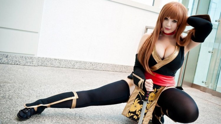 Kasumi Dead or Alive cosplay