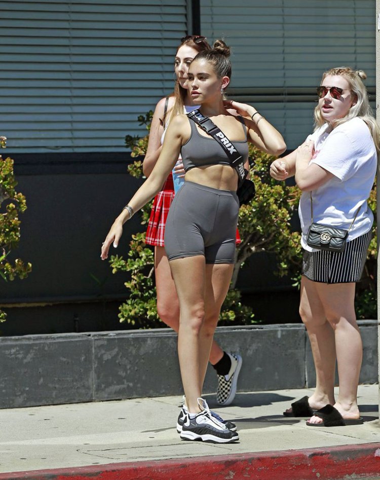 Cameltoe Madison Beer