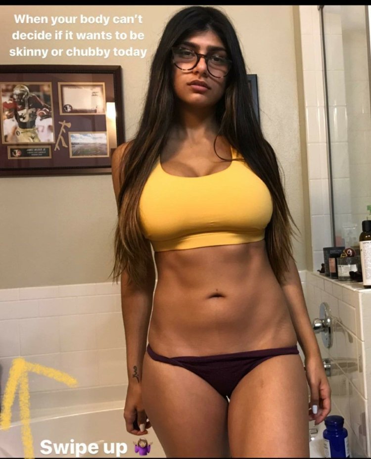 Mia Khalifa in Lingerie