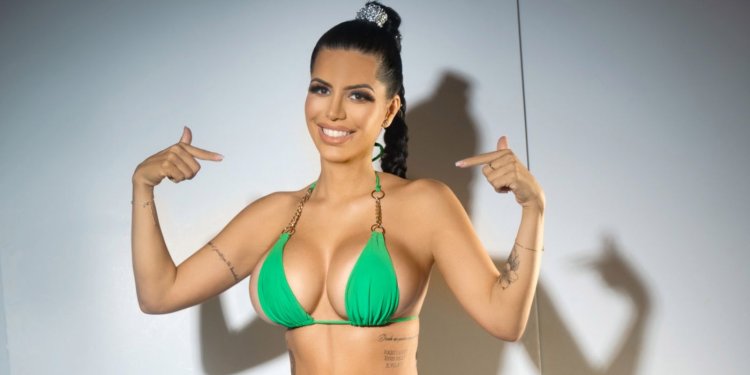 Larissa dos Santos Lima