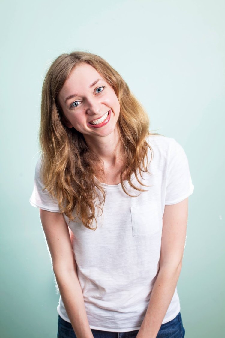 Lauren Lapkus hot