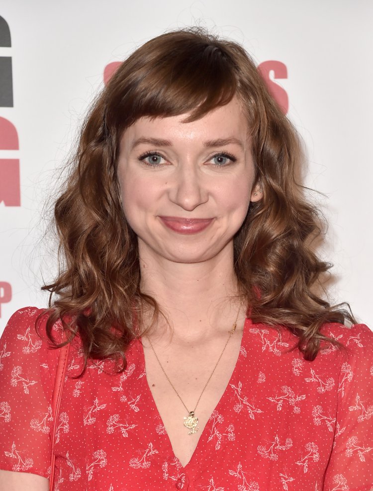 Lauren Lapkus brother