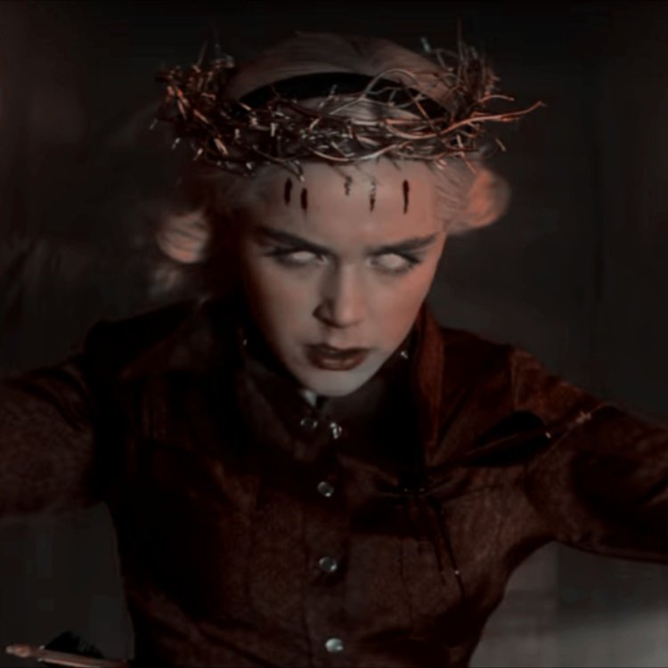 Sabrina with a crown of thorns