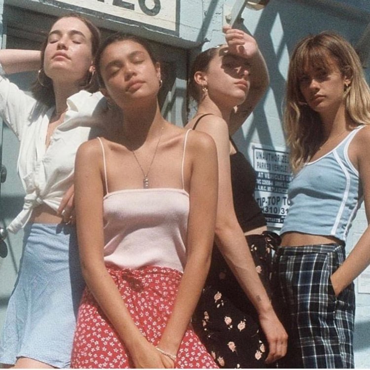 Clothes for drawing modern