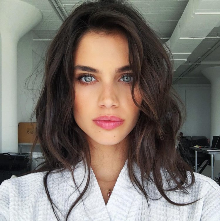 Sara Sampaio selfie