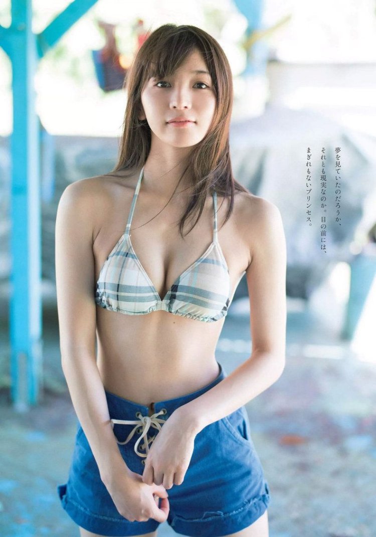 Kawasaki Aya in a swimsuit