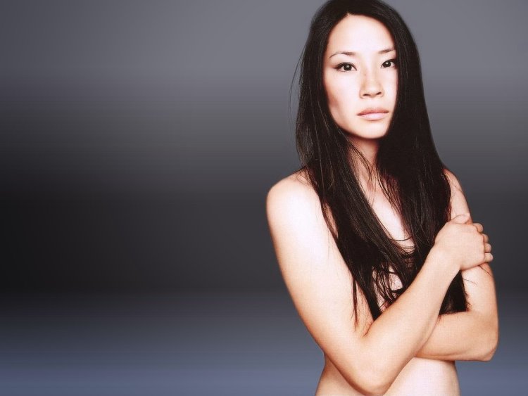 Lucy Liu Maxim