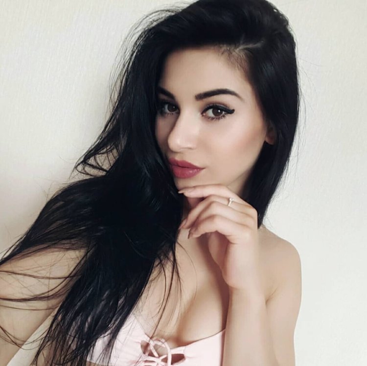 Ukrainian Christina Novitskaya