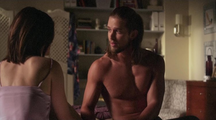 Drew Van Acker last survivors