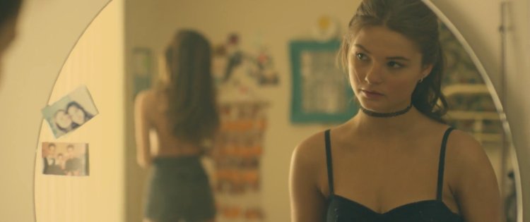 Hayley Kiyoko: girls like girls movie 2015