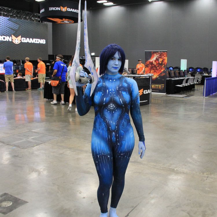 Cortana Halo Cosplay