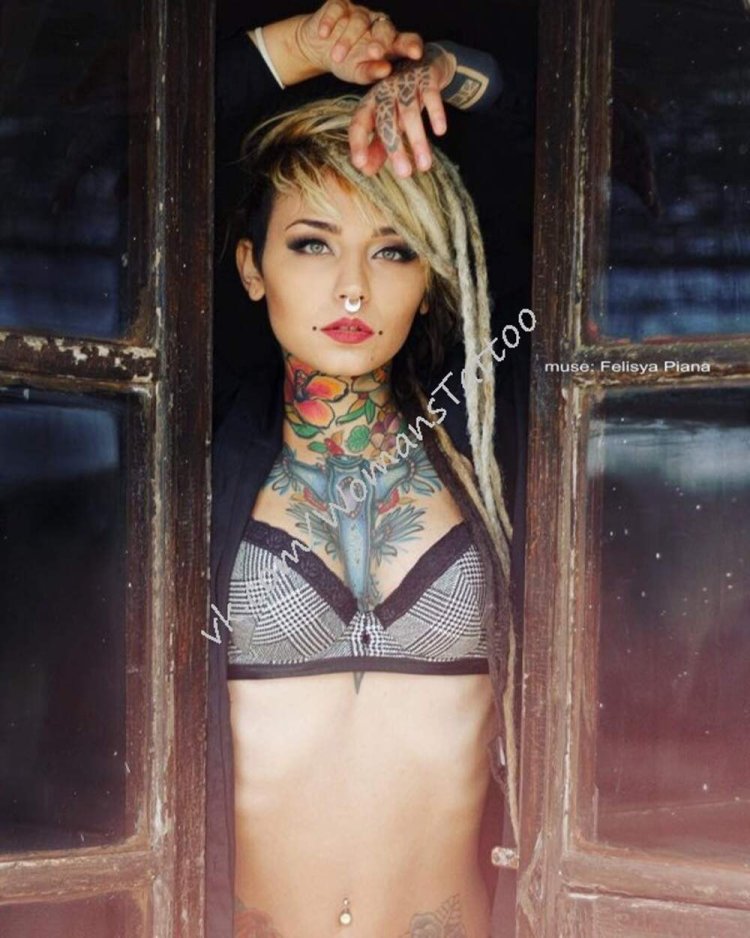 Fish ball girl piana phone wallpaper