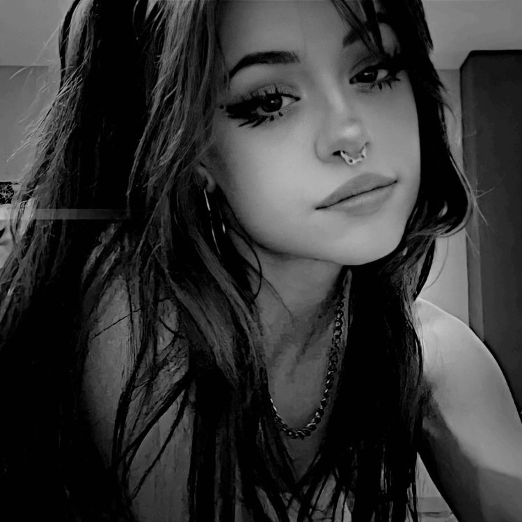 ꜰᴀɴ (@hannahowwo)