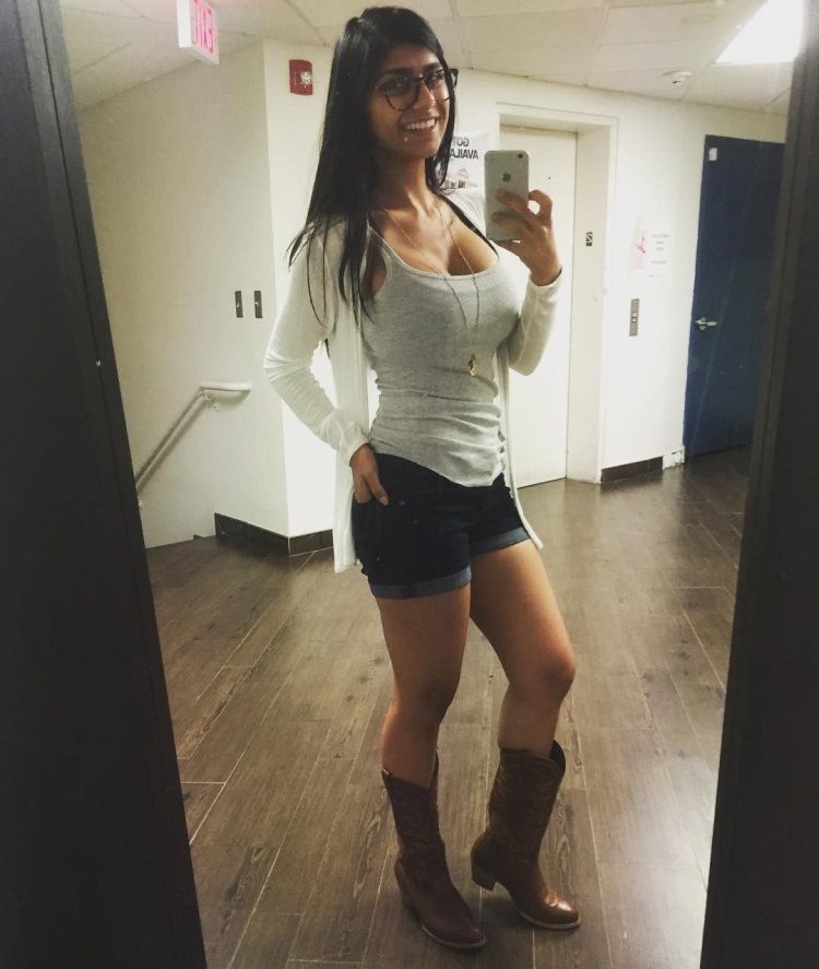 Mia Khalifa at the mirror