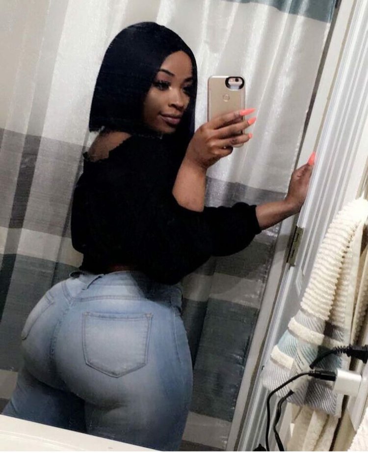 Black booty selfie