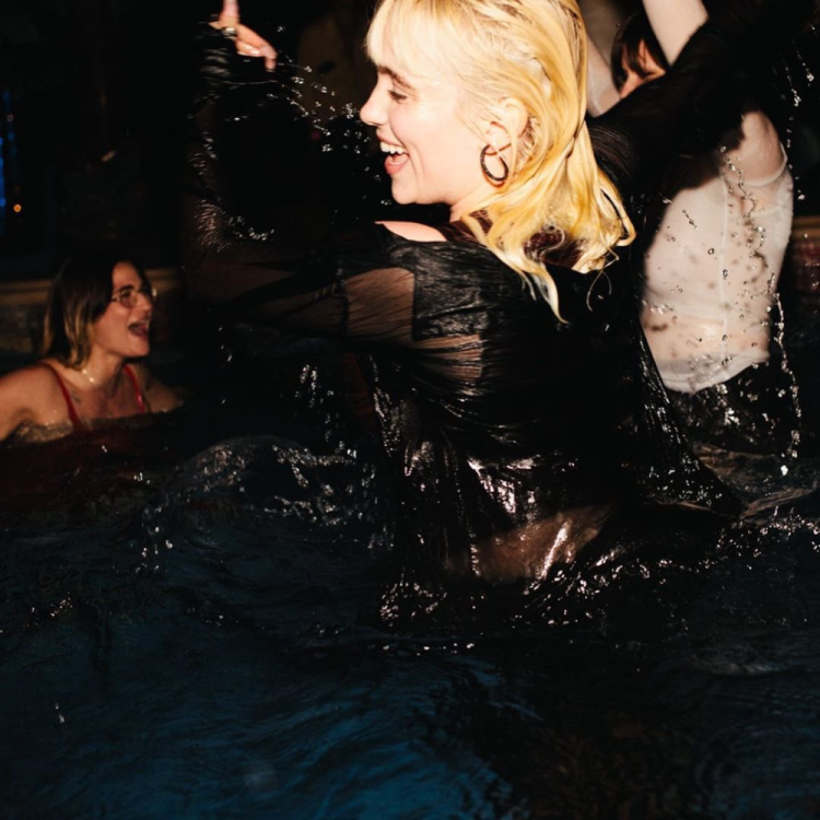 Billie Eilish Hot Pics