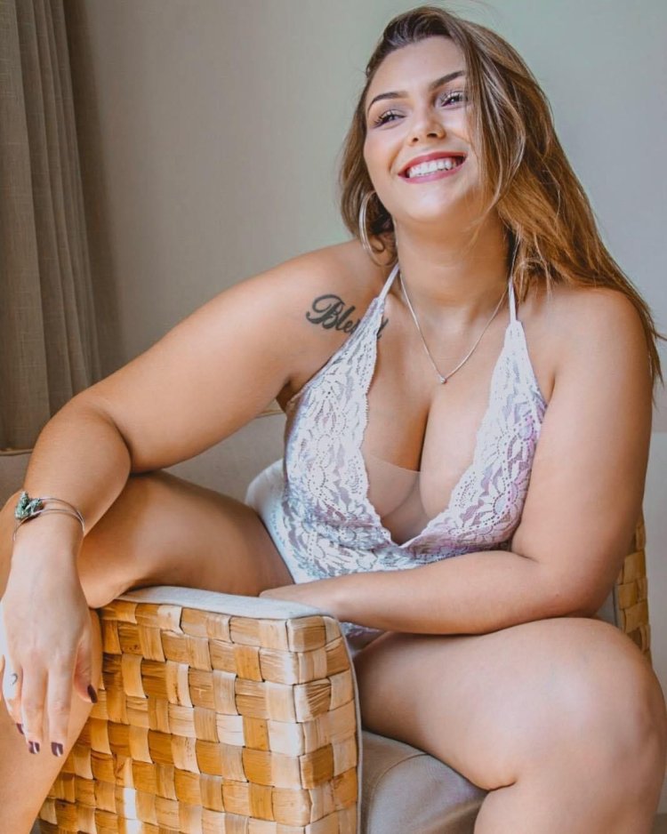 Thick mothers private