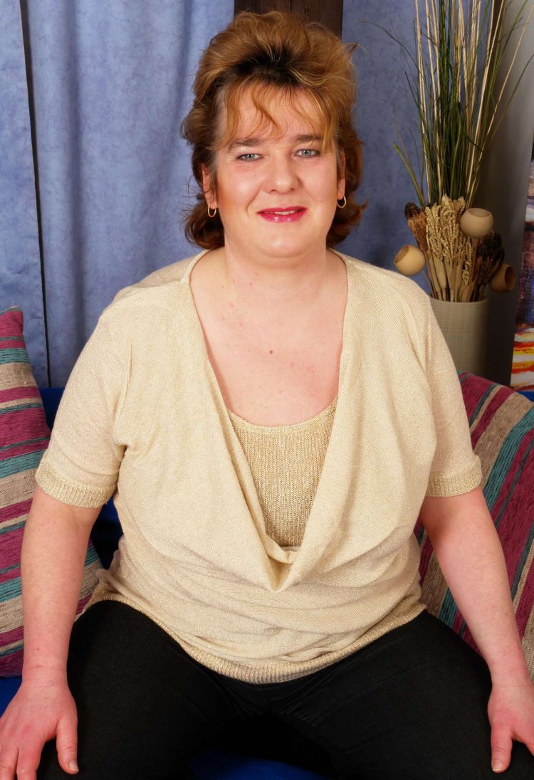 Busty grannies in lingerie