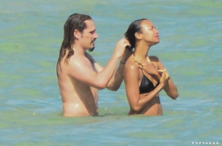 Zoe Saldana with her husband on the beach