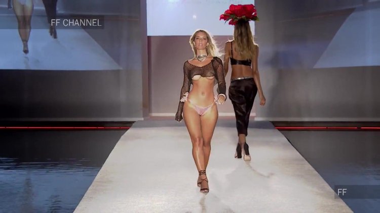 Sierra Sky on the runway model
