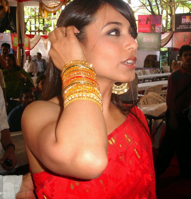 Rani Mukerji hot