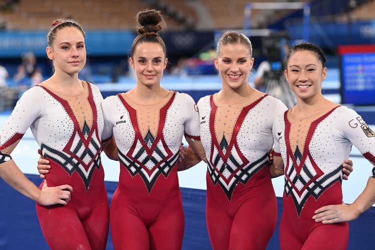 Yana Kudryavtseva and Margarita Mamun at the Olympics