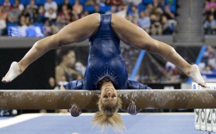 Lauren Marines gymnast