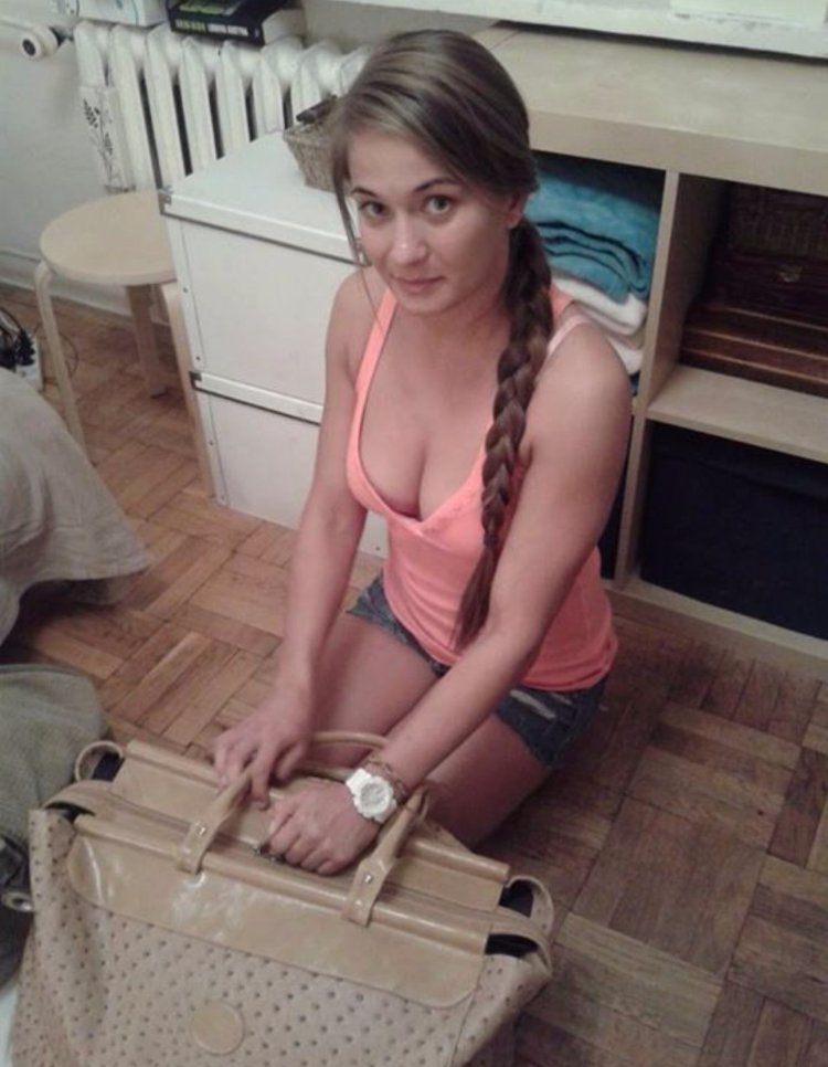 Karolina Kowalkiewicz nude