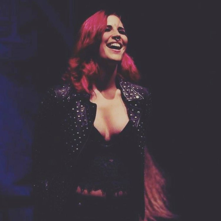 Charlotte Wessels plums