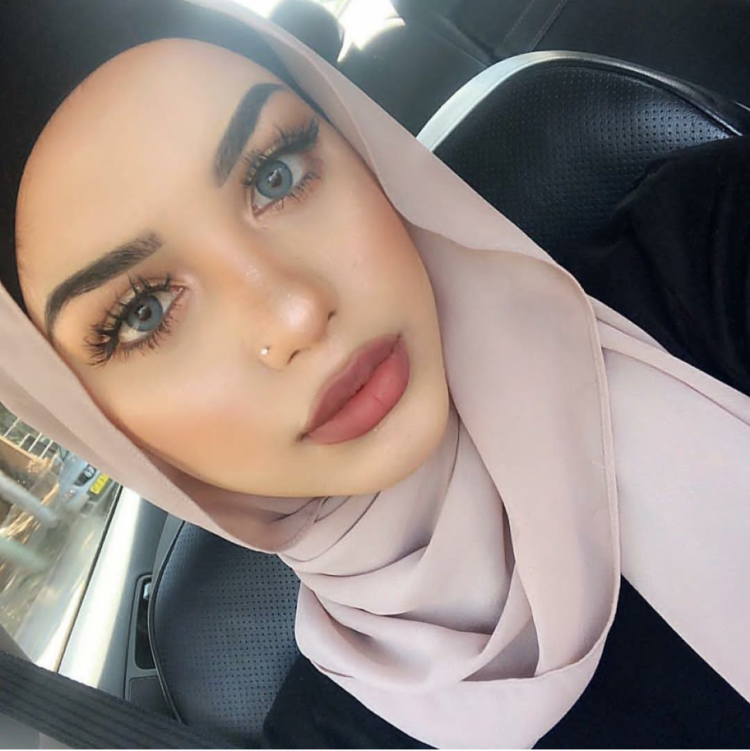 Hijab selfie