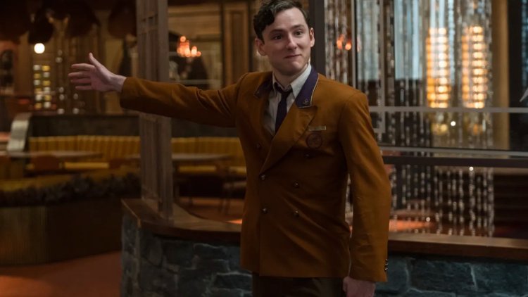 Lewis Pullman no good at the El Royale