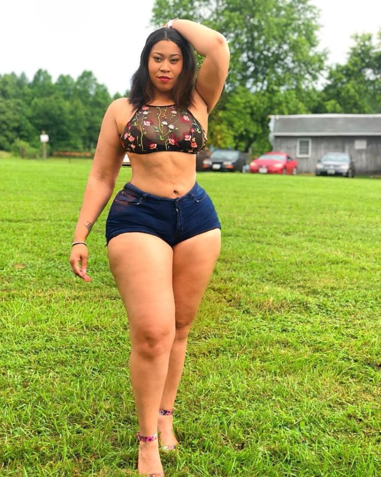 Plus size model Natalia Lorenzo