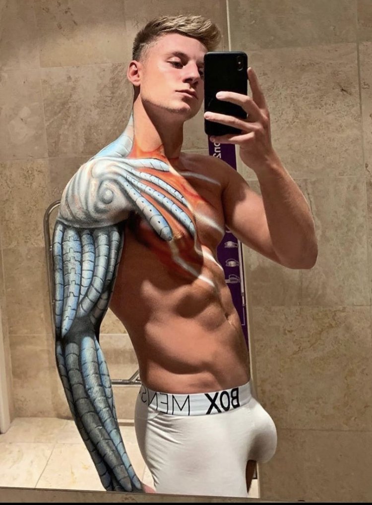 Bulge man in Locker Room