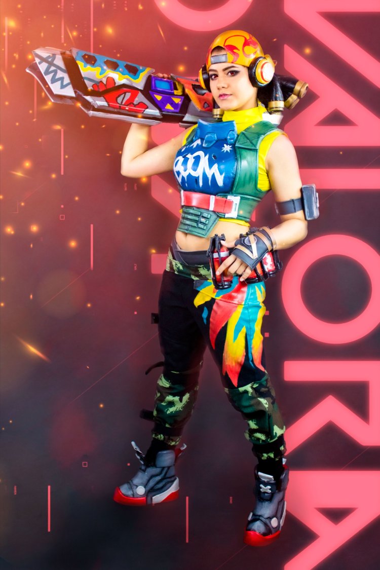 Reyna Valorant cosplay