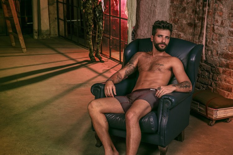 Naked Bruno Gallasso