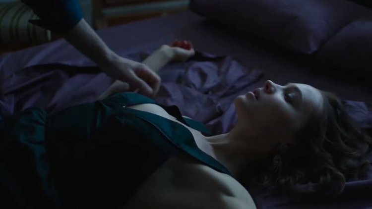 Yulia Khlynina and Svetlana Ustinova