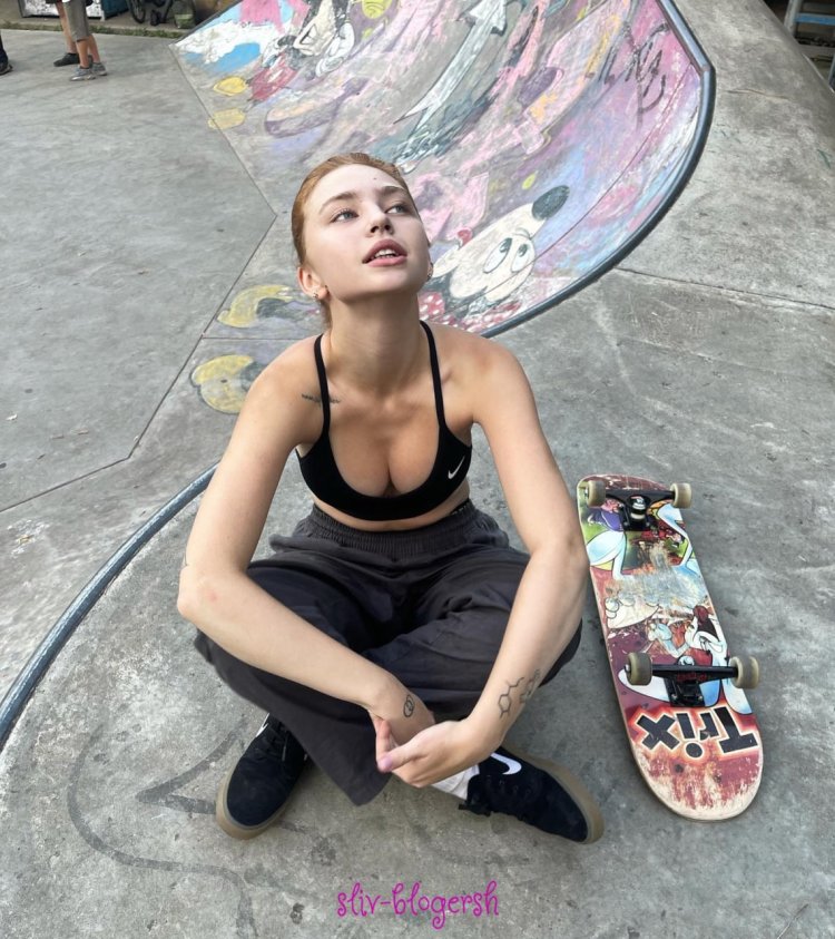 "Renata Valliulina" topless