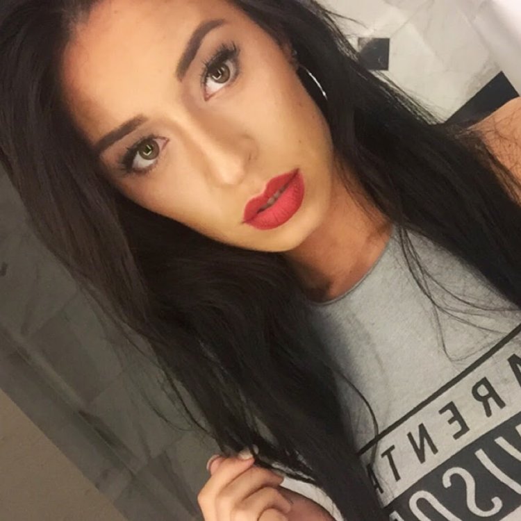 Cameron Canela with a fan