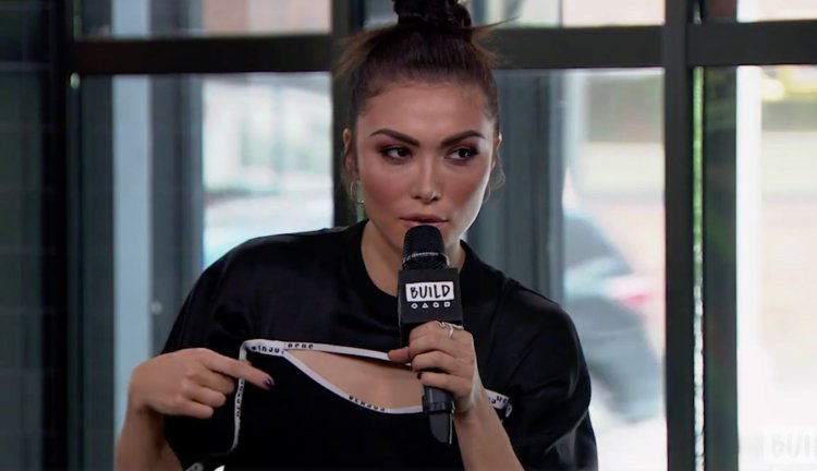 Daniella Pineda Sophie Deveraux