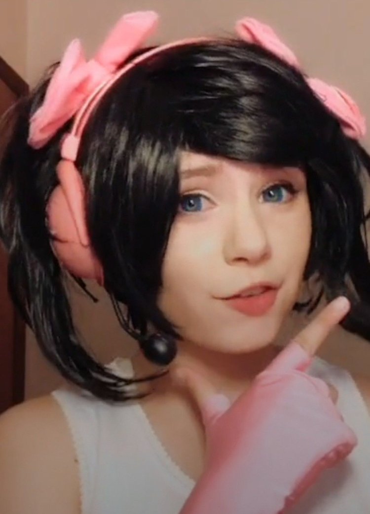 Hit or miss girl