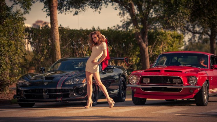 Ford Mustang and Dodge Viper