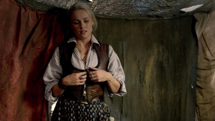 Jessica Parker Kennedy Hannah New - Black Sails